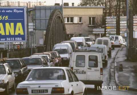 Embouteillage au Pont fixe (Maxéville)